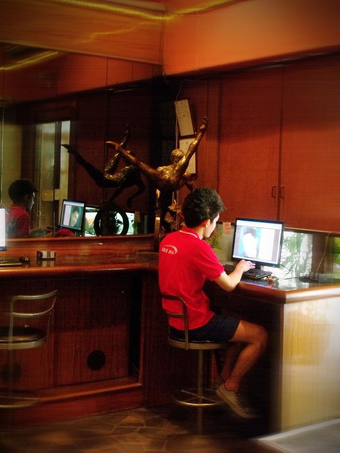 Bbb Inn Bangkok Kültér fotó